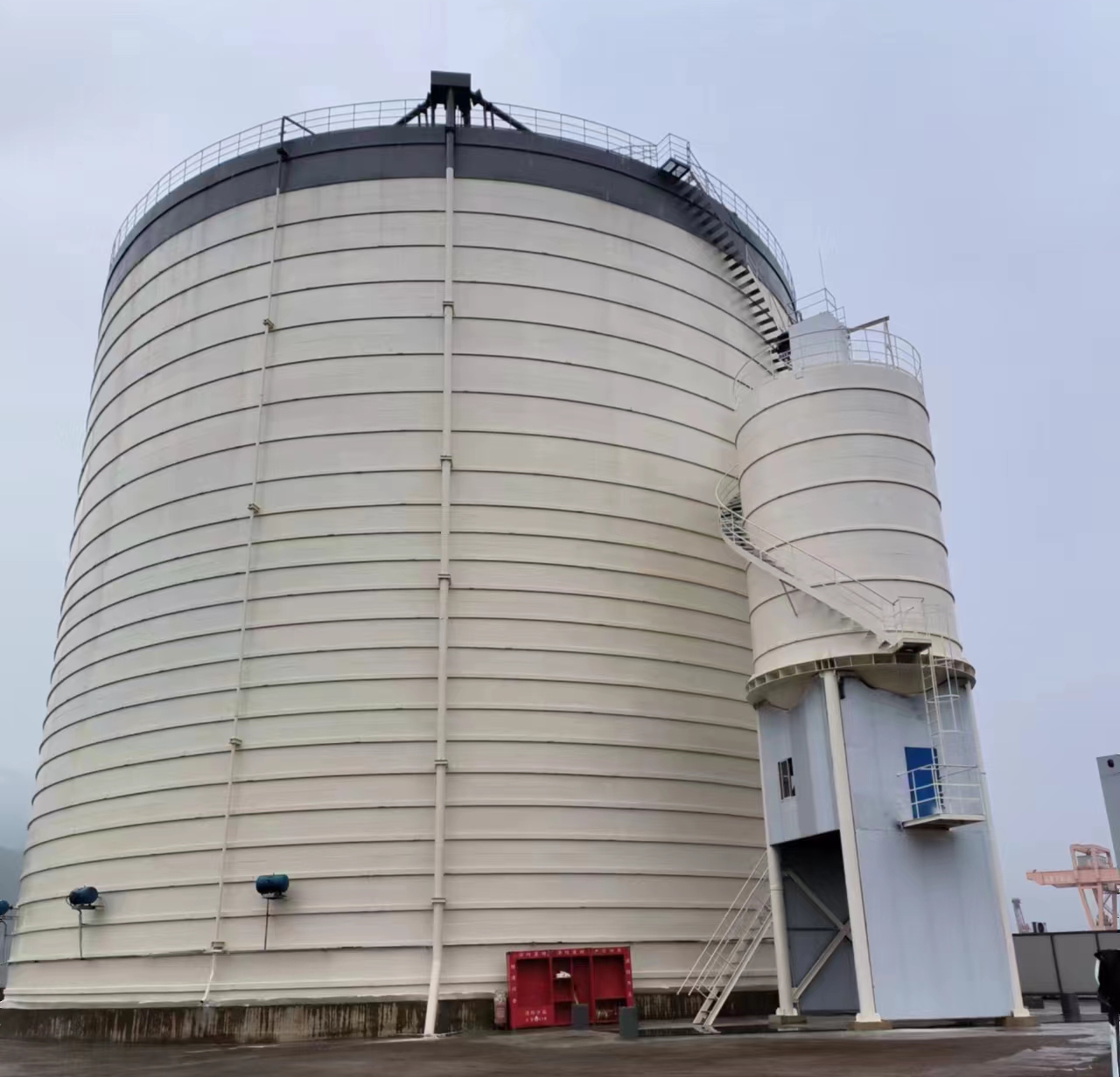 沧县10万吨水泥钢板库